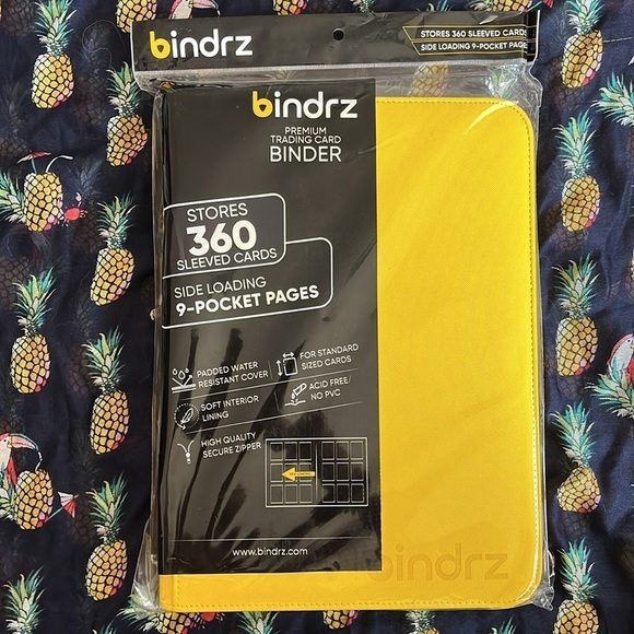 Brand New Yellow Trading Card Zipper Binder Premium Football Baseball Cards - Picture 14 of 14